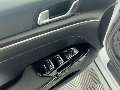 2026 Kia K5 — photo 16 view