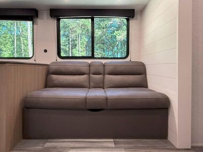 2026 Jayco Jay Flight SLX - Photo 9