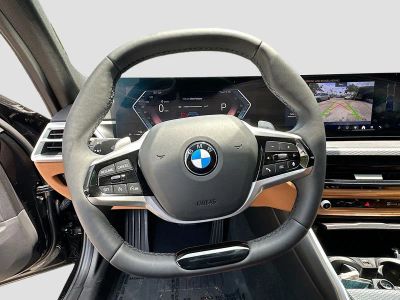 2025 BMW 3 Series — photo 11 view