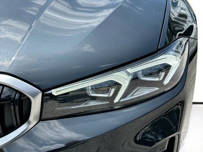 2025 BMW 3 Series — photo 31 view