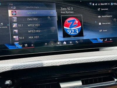 2025 BMW 3 Series — photo 15 view