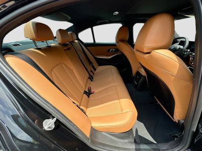 2025 BMW 3 Series — photo 28 view