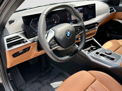 2025 BMW 3 Series — photo 9 view