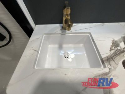 2026 Keystone RV Raptor - Photo 37