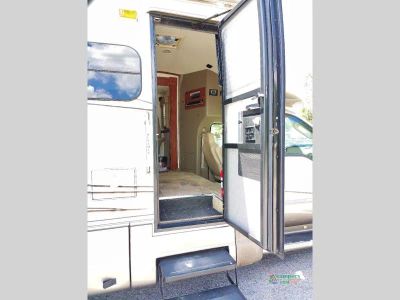 2008 Dynamax Isata 5 - Photo 38