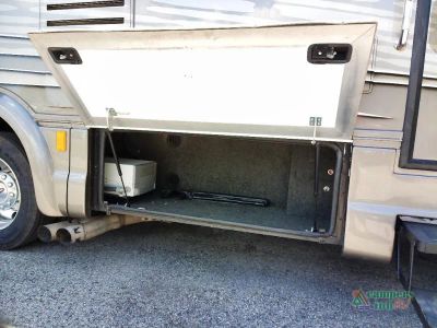 2008 Dynamax Isata 5 - Photo 9