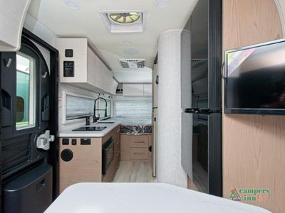 2025 Grand Design Serenova - Photo 8