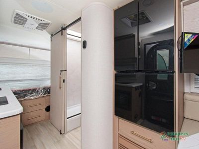 2025 Grand Design Serenova - Photo 7