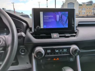 2024 Toyota RAV4 - Photo 21