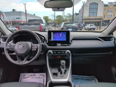 2024 Toyota RAV4 - Photo 11