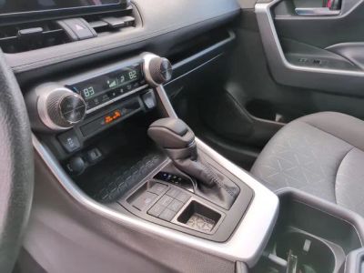 2024 Toyota RAV4 - Photo 25