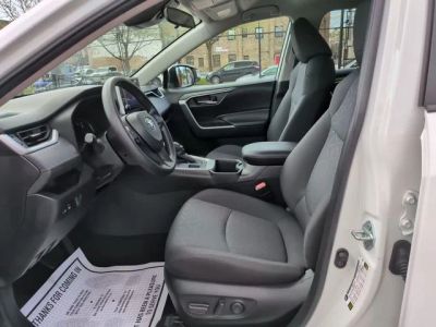 2024 Toyota RAV4 - Photo 17