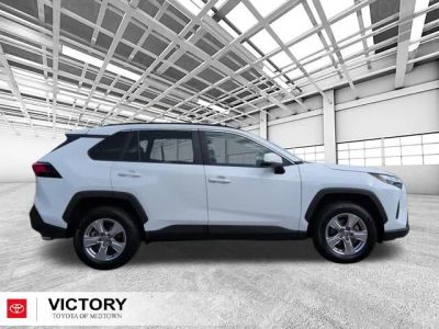 2024 Toyota RAV4 - Photo 2
