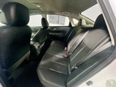 2019 Nissan Sentra — photo 25 view