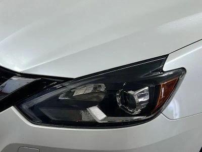 2019 Nissan Sentra — photo 9 view
