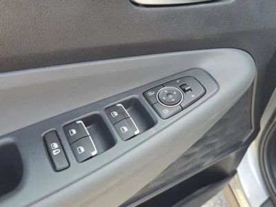 2023 Hyundai Santa Fe — photo 18 view