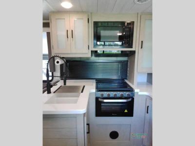 2024 Forest River RV Salem — photo 20 view