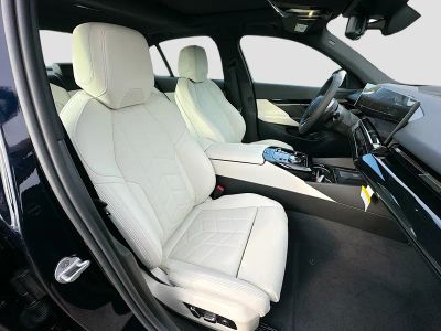 2026 BMW 5 Series — photo 23 view