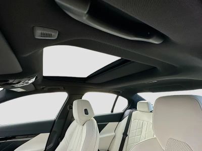 2026 BMW 5 Series — photo 16 view