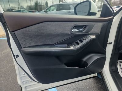 2021 Nissan Rogue SV - Photo 13
