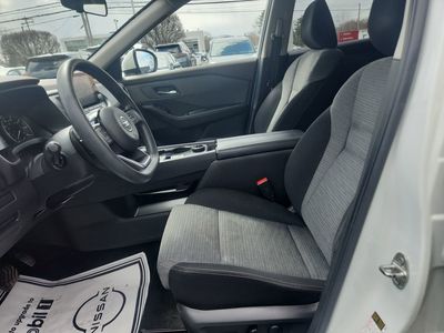 2021 Nissan Rogue SV - Photo 15