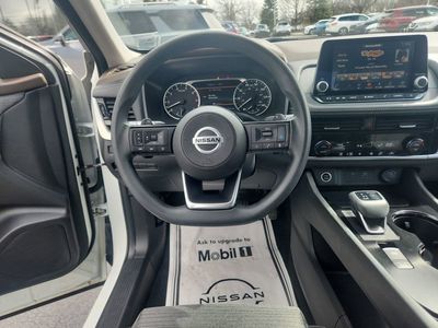 2021 Nissan Rogue SV - Photo 16