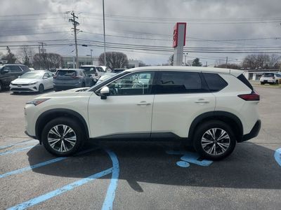 2021 Nissan Rogue SV - Photo 8