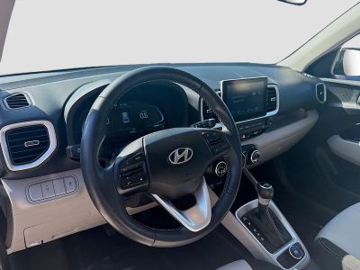 2024 Hyundai Venue — photo 7 view