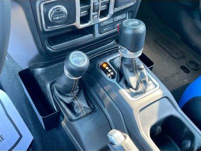 2022 Jeep Wrangler — photo 17 view