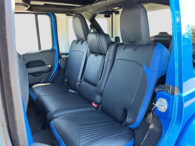 2022 Jeep Wrangler — photo 25 view