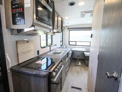 2025 Northwood Nash 17K - Photo 7