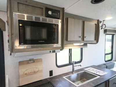 2025 Northwood Nash 17K - Photo 11