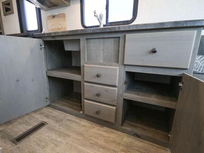 2025 Northwood Nash 17K - Photo 14