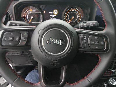 2024 Jeep Wrangler - Photo 12