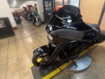 2025 Harley-Davidson FLHX - Street Glide — side profile view
