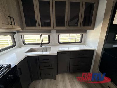 2026 Forest River RV Rockwood Signature - Photo 5