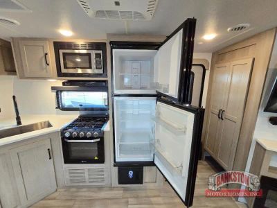 2024 Flagstaff Super Lite 26FKBS — photo 13 view