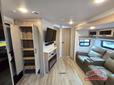 2024 Flagstaff Super Lite 26FKBS — photo 17 view