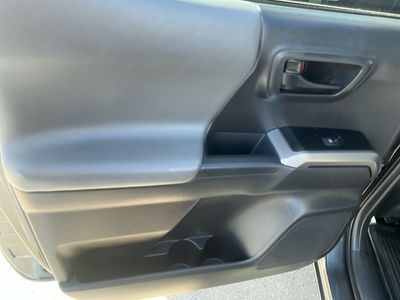 2023 Toyota Tacoma — photo 16 view