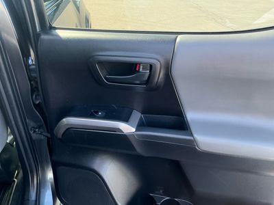 2023 Toyota Tacoma — photo 19 view