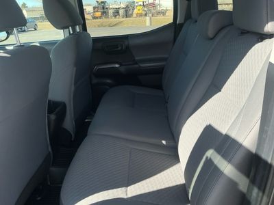 2023 Toyota Tacoma — photo 17 view