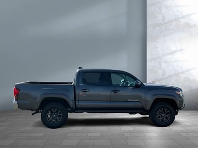 2023 Toyota Tacoma — photo 7 view