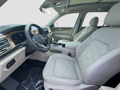 2026 Volkswagen Atlas — photo 16 view
