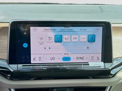 2026 Volkswagen Atlas — photo 14 view
