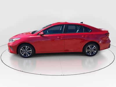2024 Kia Forte - Photo 4