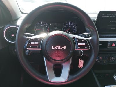 2024 Kia Forte - Photo 12
