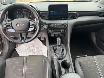 2022 Hyundai Veloster N - Photo 11