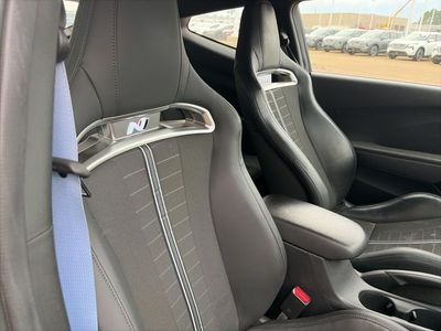 2022 Hyundai Veloster N - Photo 20