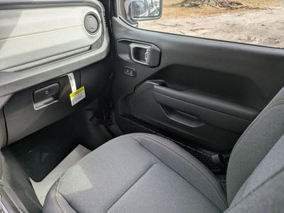 2026 Jeep Gladiator — photo 15 view