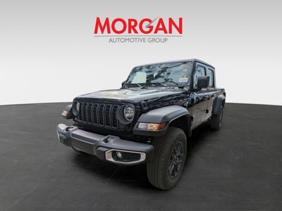 2026 Jeep Gladiator — side profile view